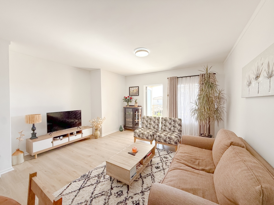 2 Bedroom Property for Sale in Bowtie Western Cape